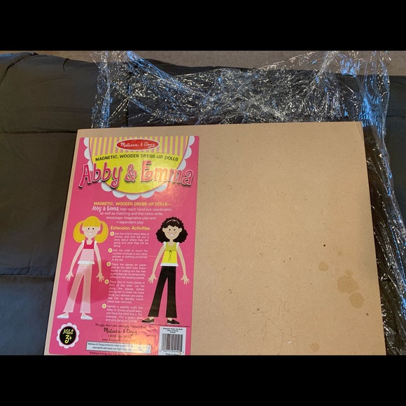 Lot of 3 Melissa and Doug Doll Dress up puzzles - Picture 6 of 8